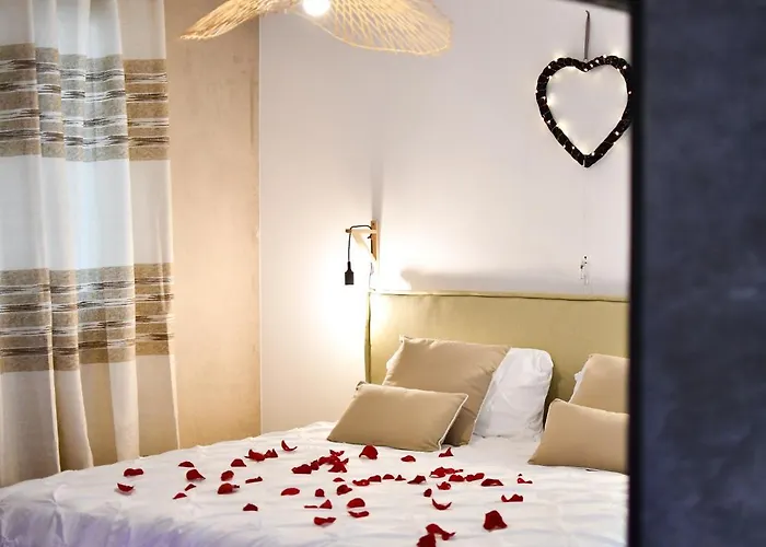 Les Nuits D Olympe - & Privatif Lacoste