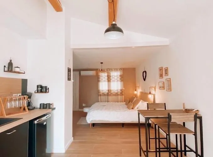 Les Nuits D Olympe - & Privatif Lacoste